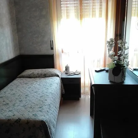 Tanit 호텔 3*