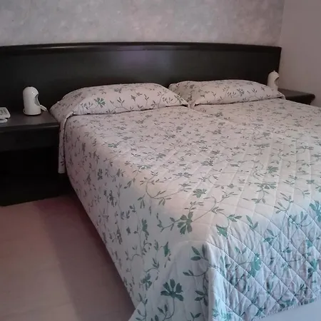 Tanit Hotel
